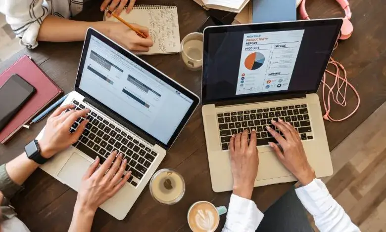 أفضل 10 لابتوبات للطلاب لعام 2025 1 أفضل لابتوب للدراسة - Apple MacBook Air 2025